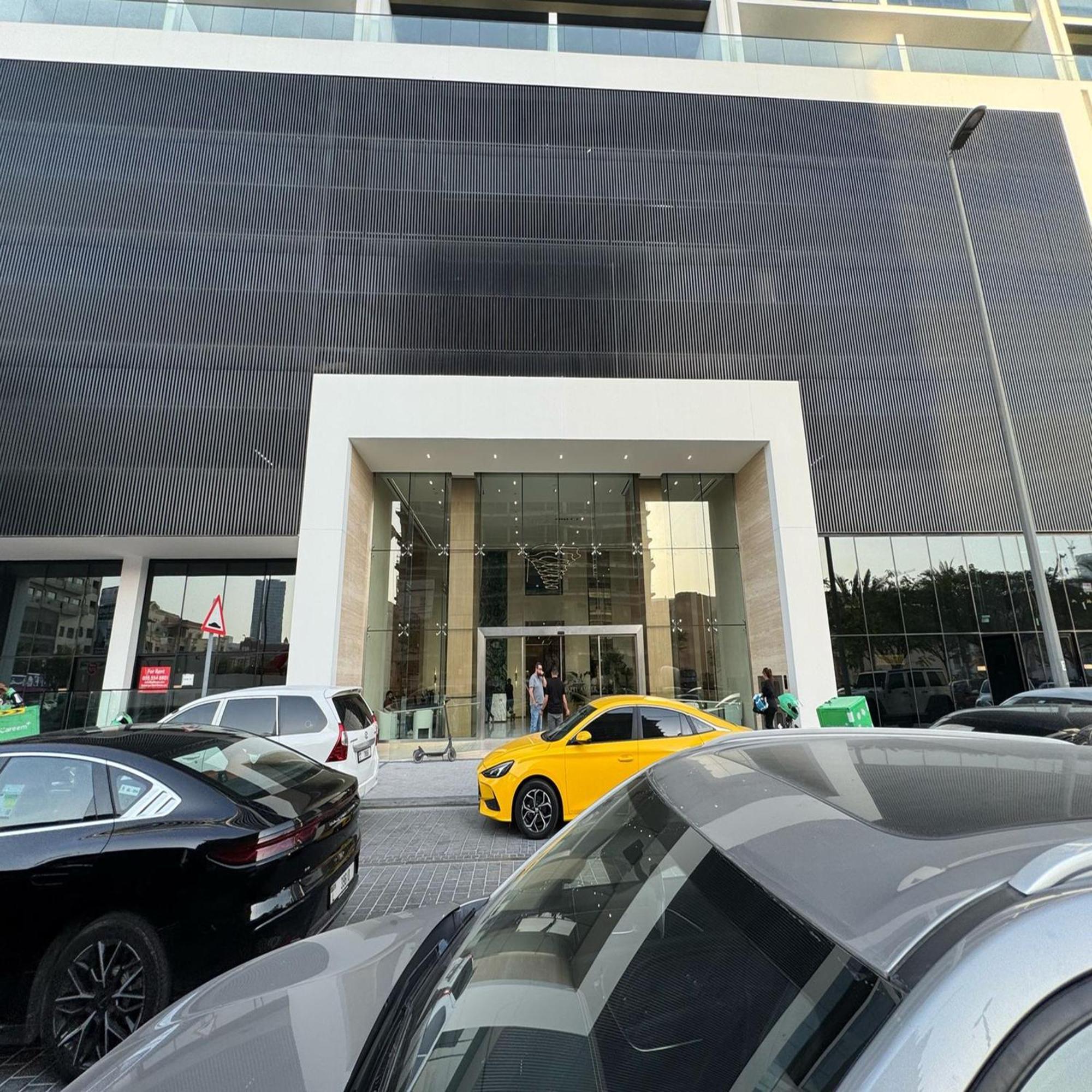 Apartment Luxurious Belvilla 1br Jvc With Pool, Gym & Bbq Access Dubai